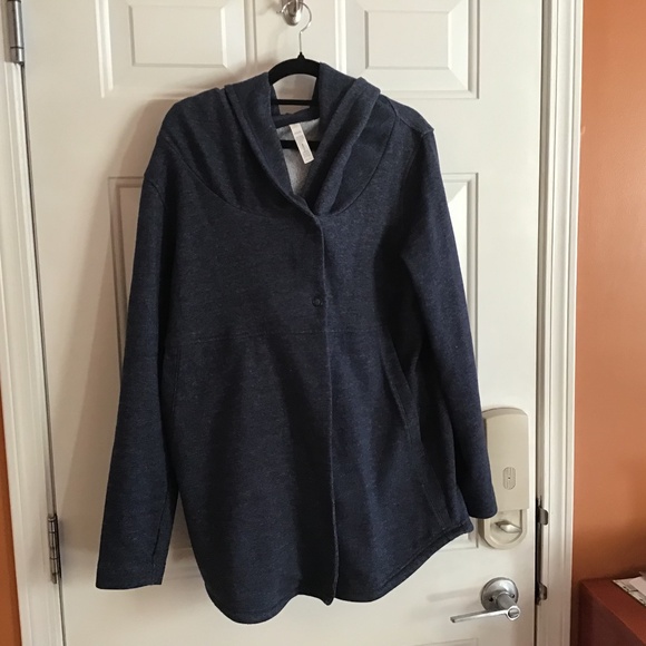 Cozy hooded yoga top - Picture 2 of 2